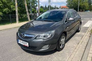 Półskóry Nawigacja Grzane Fotele Parktronic Szyberdach Tempomat Serwis