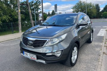 LEDY KLIMATYZACJA PANORAMA TEMPOMAT PARKTRONIC EL.LUSTERKA HAK SERWIS