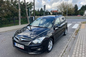 1.6 CRDI Klimatyzacja El.Szyby El.Lusterka Centralny Zamek Alufelgi