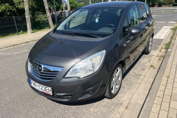 Klimatyzacja Półskóry Tempomat El.Szyby El.Lusterka Zarejestrowana
